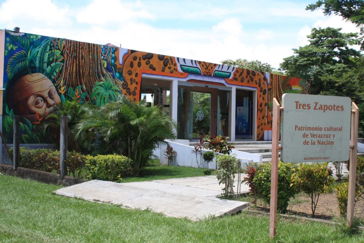 Zona Arqueológica de Tres Zapotes
